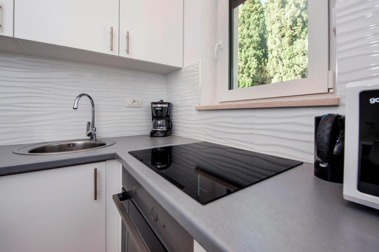 Apartmani Brajkovic Ровин Екстериор снимка