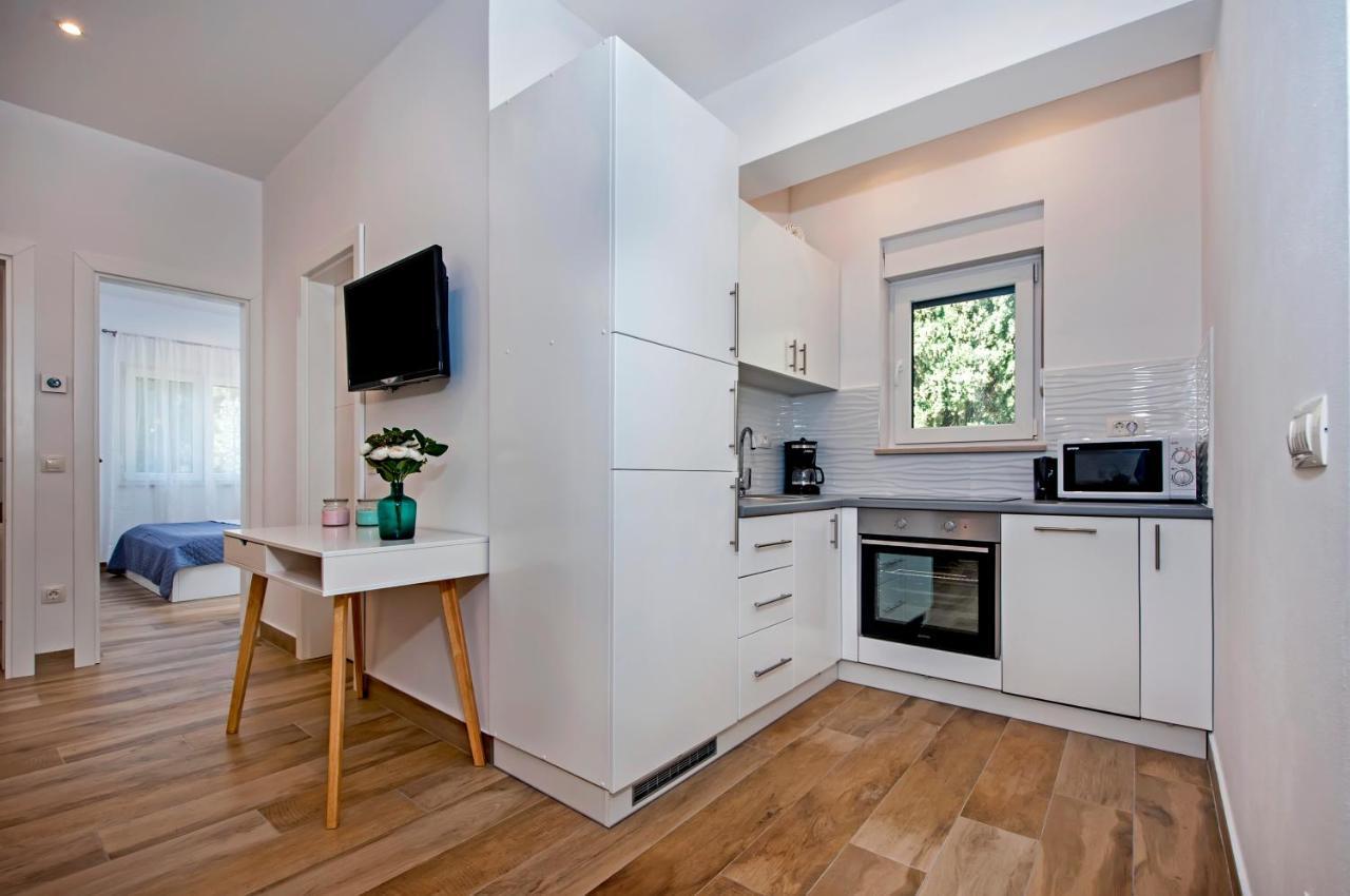 Apartmani Brajkovic Ровин Екстериор снимка