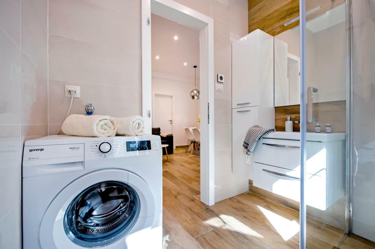 Apartmani Brajkovic Ровин Екстериор снимка