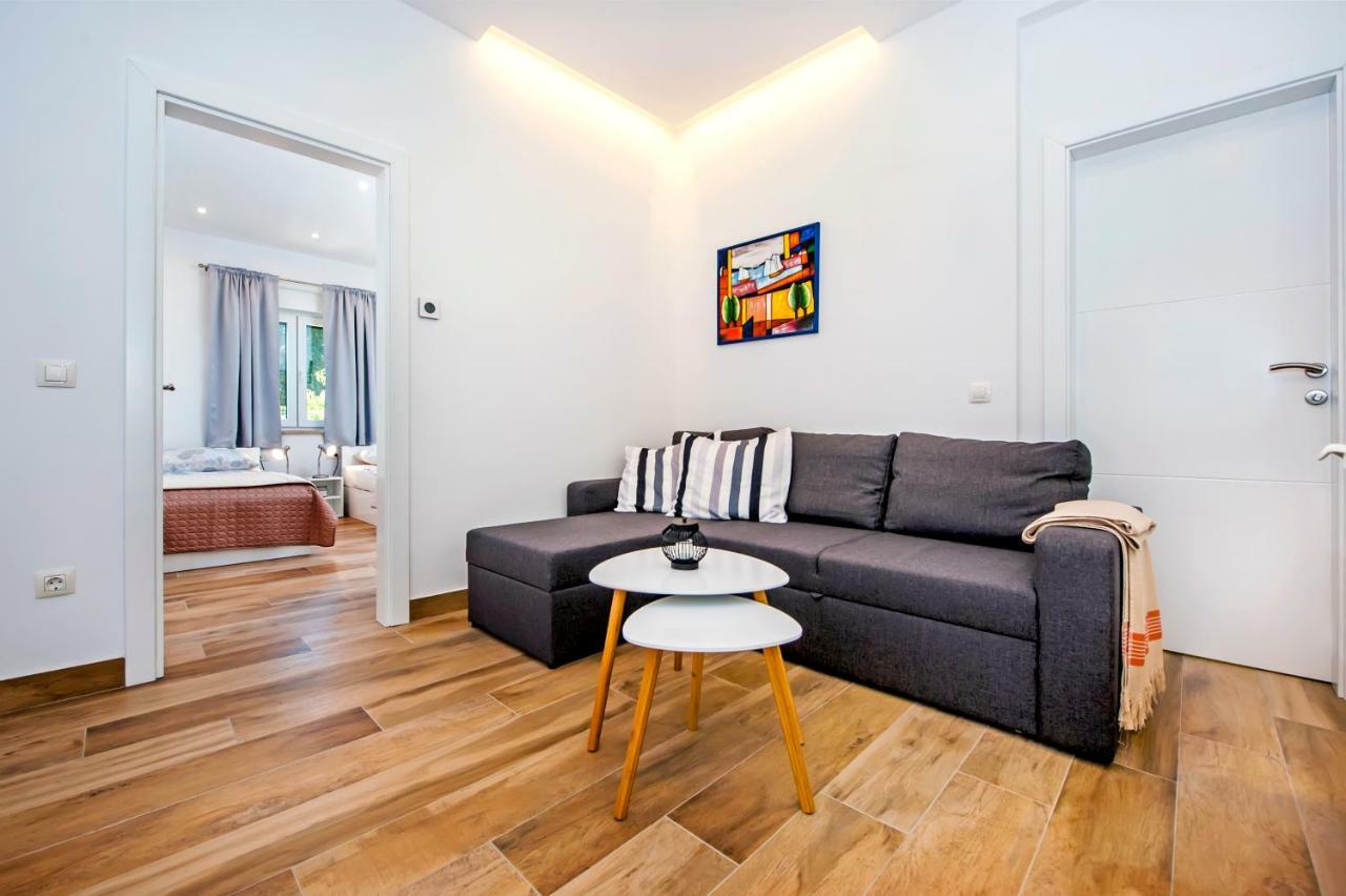 Apartmani Brajkovic Ровин Екстериор снимка